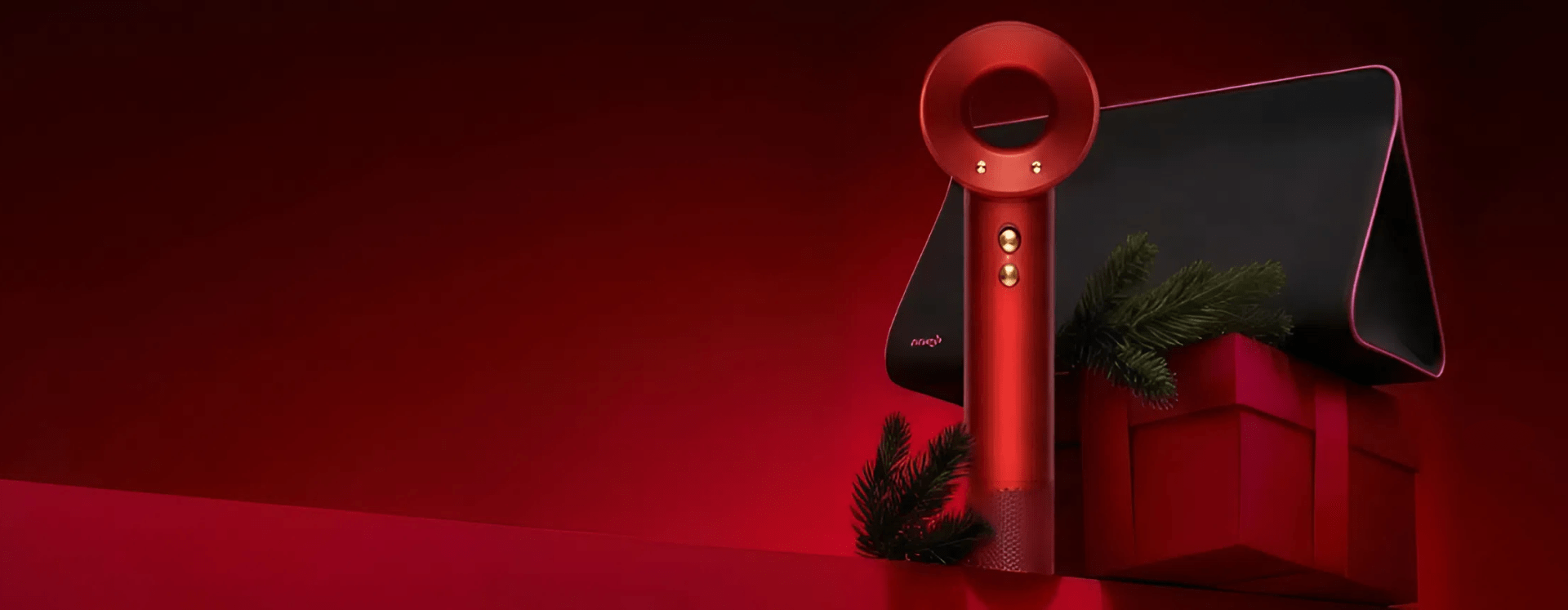 Dyson: приятные цены и подарок